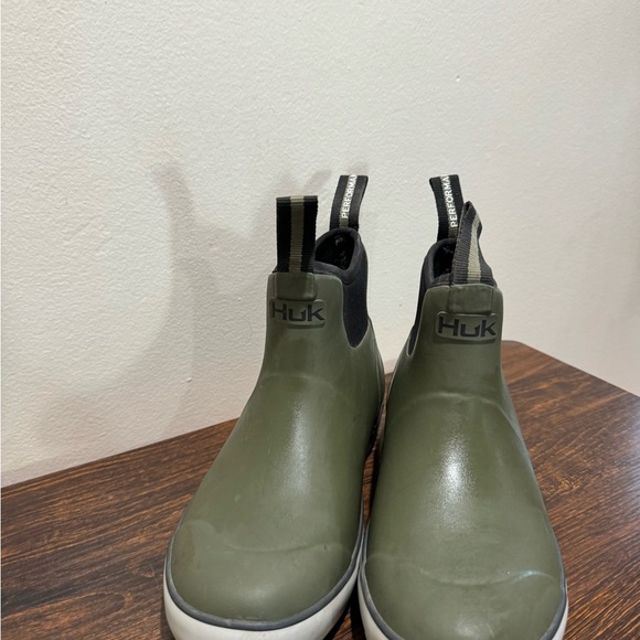 Women’s hux boots - Picture 2 of 2